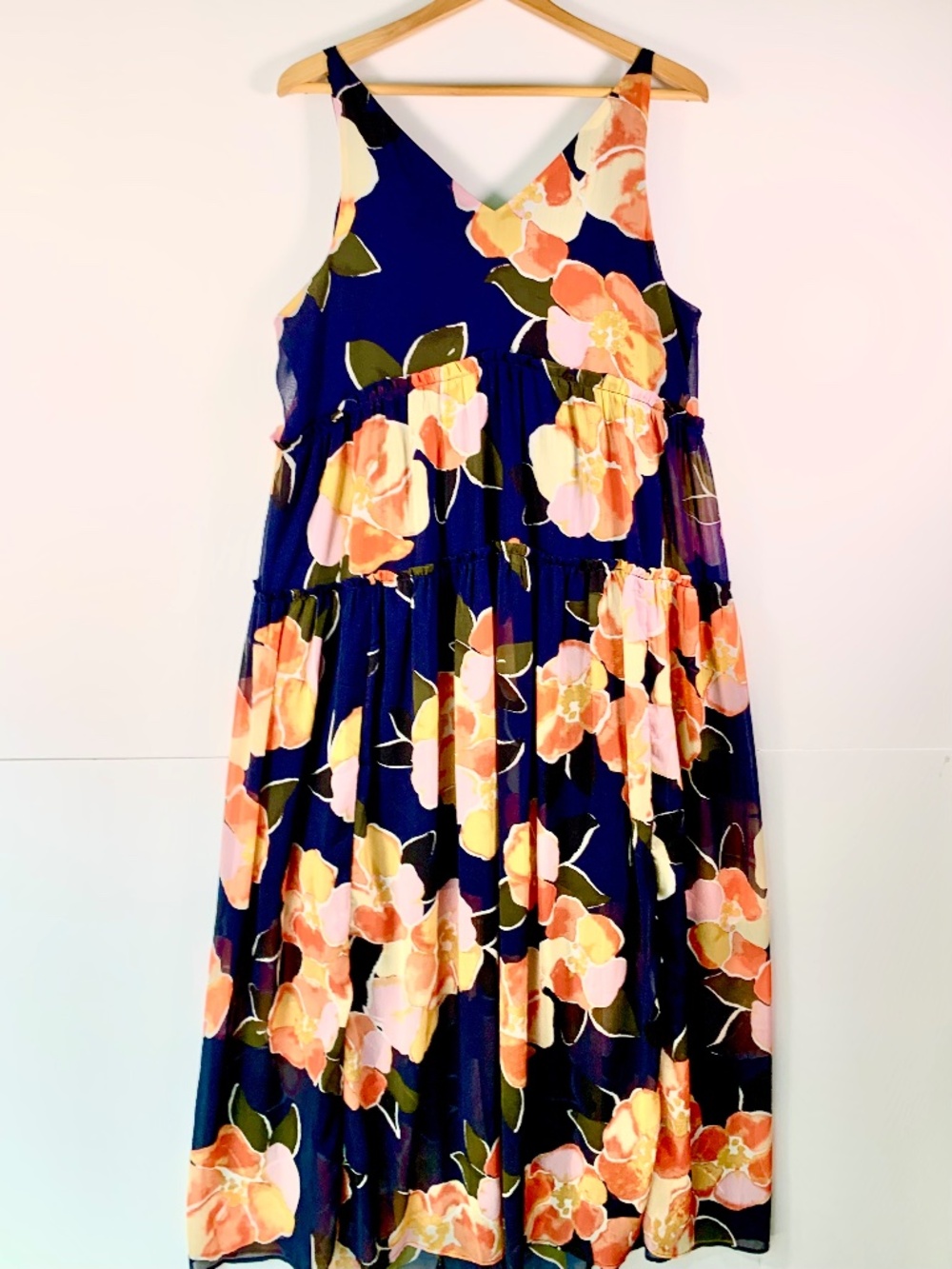 Maurices v-neck floral/tropical maxi sundress sleeveless flowy blue pink party